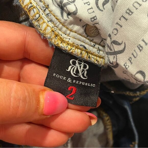 Rock & Republic Berlin Straight Jeans Pockets Distressed Denim Dark Wash Size 2 - Picture 6 of 12